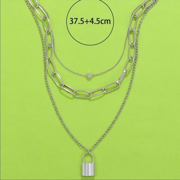 New Chunky Heart and Lock Layered Necklace - Picture 5 of 5